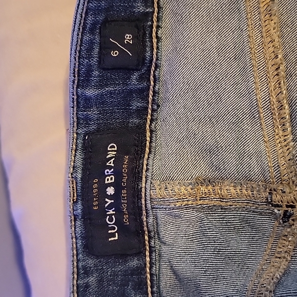 Lucky Brand Jeans size 6 - Picture 2 of 7